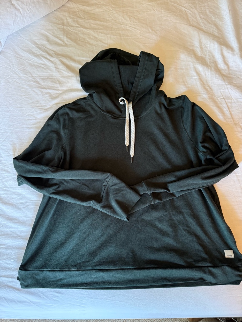 Vuori Dark Green Women's Halo Essential Hoodie